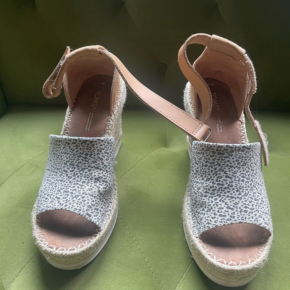 TOMS Marisol Espadrille wedge sandals